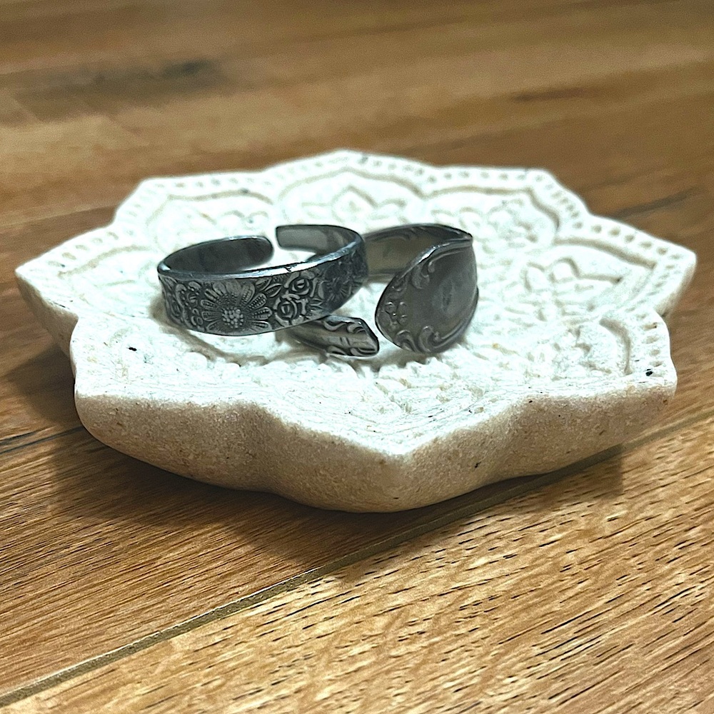 HAND CRAFTED NAPKIN RINGS